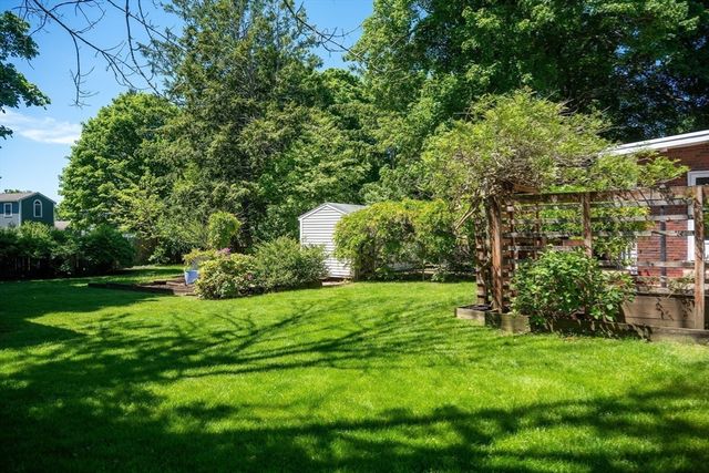 113 Oak St, Weymouth, MA 02190