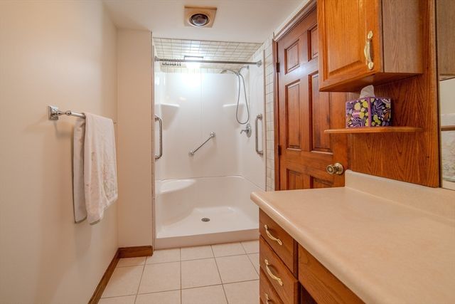 113 Oak St, Weymouth, MA 02190
