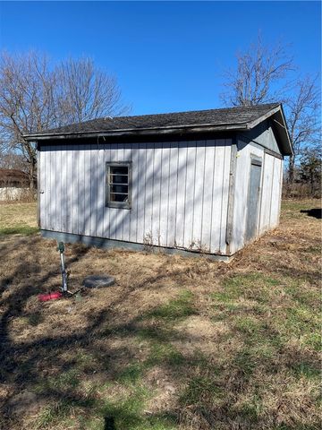 3899 N 7 Highway, Harrison, AR 72601