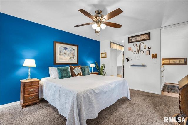 4444 N Knoxville Ave Apt 407, Peoria, IL 61614