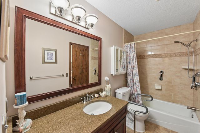 4341 Medary Avenue, Eagan, MN 55122