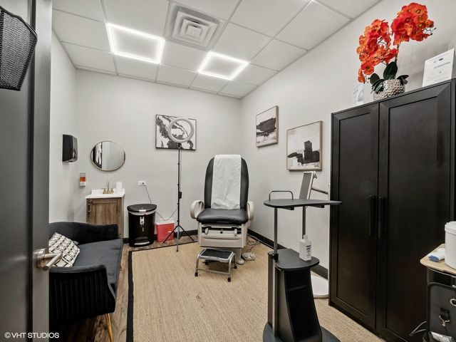 3916 N Broadway Street 1, Chicago, IL 60613