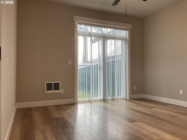 690 E 1ST Ave, Estacada, OR 97023