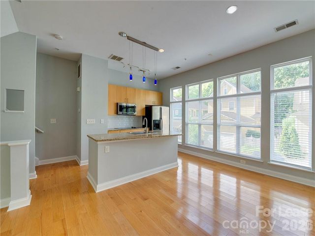 927 Garden District Drive, Charlotte, NC 28202