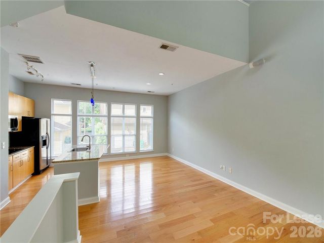 927 Garden District Drive, Charlotte, NC 28202