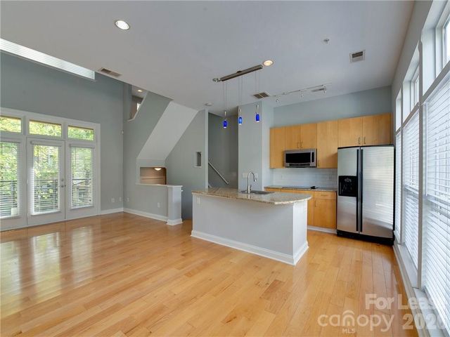 927 Garden District Drive, Charlotte, NC 28202