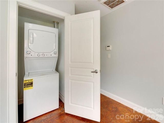 927 Garden District Drive, Charlotte, NC 28202