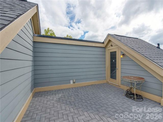 927 Garden District Drive, Charlotte, NC 28202