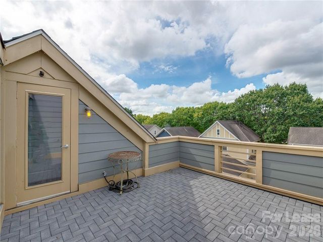 927 Garden District Drive, Charlotte, NC 28202