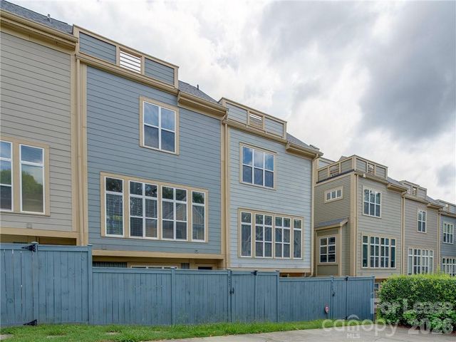 927 Garden District Drive, Charlotte, NC 28202