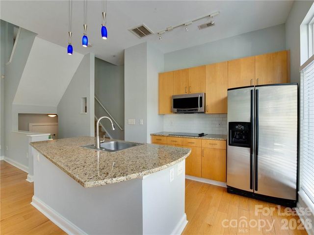 927 Garden District Drive, Charlotte, NC 28202