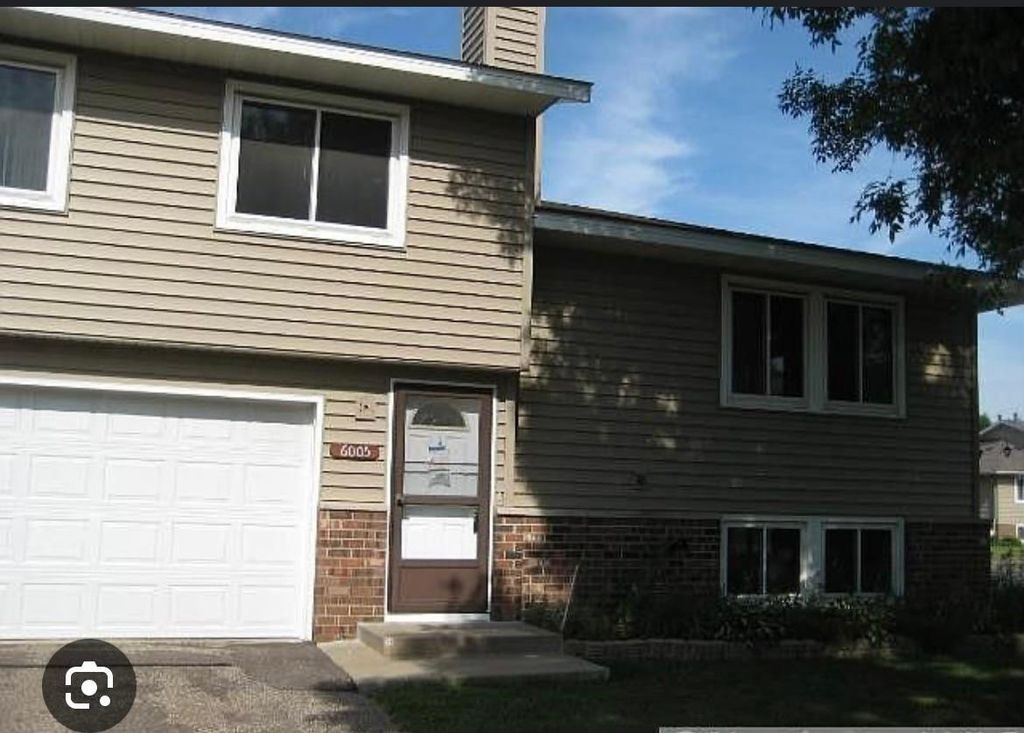 6009 64th Avenue N, Brooklyn Park, MN 55429