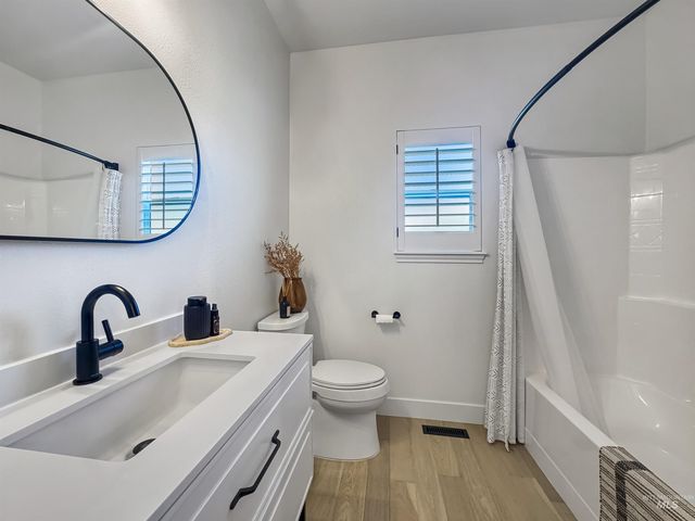 3917 N Waterloo Way, Boise, ID 83713