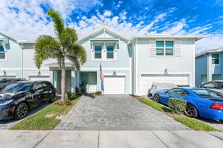 329 SE Halifax Lane, Stuart, FL 34994