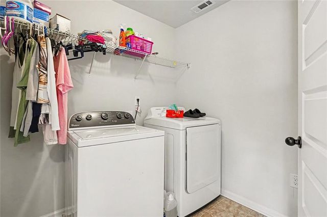 451 Homestead Circle, Forsyth, GA 31029