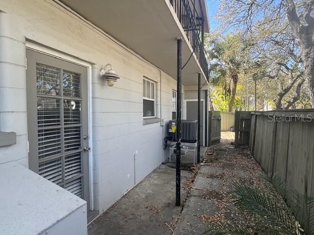 202 COLUMBIA DRIVE, Tampa, FL 33606