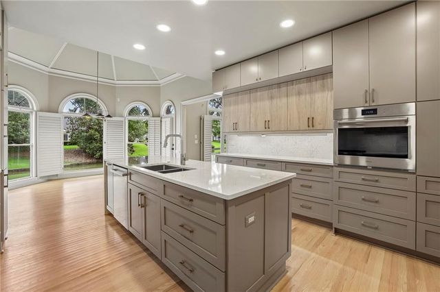 8980 Etching Overlook, Johns Creek, GA 30097