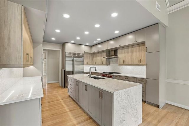 8980 Etching Overlook, Johns Creek, GA 30097