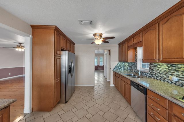 2460 Indian Cove Street, Fort Worth, TX 76108