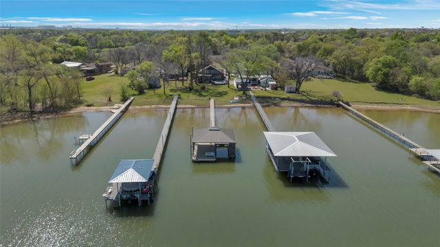 2460 Indian Cove Street, Fort Worth, TX 76108