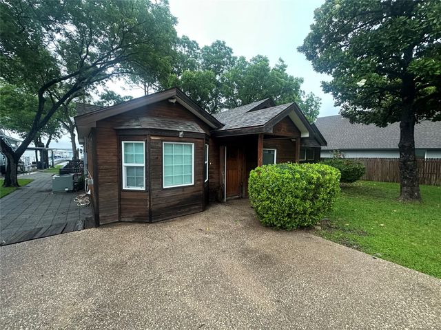 2460 Indian Cove Street, Fort Worth, TX 76108