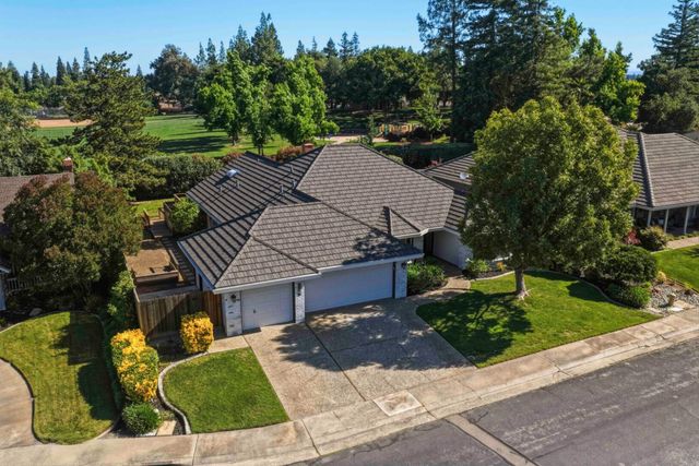 1812 Summerhill Dr, Roseville, CA 95661