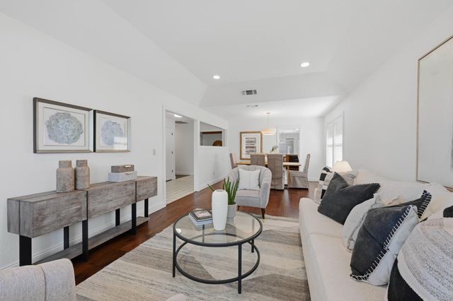 1812 Summerhill Dr, Roseville, CA 95661