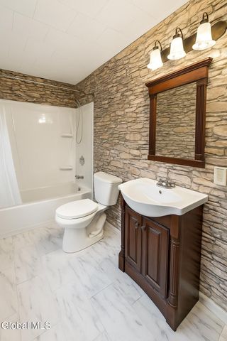 5 Spring Street, St Johnsville, NY 13452