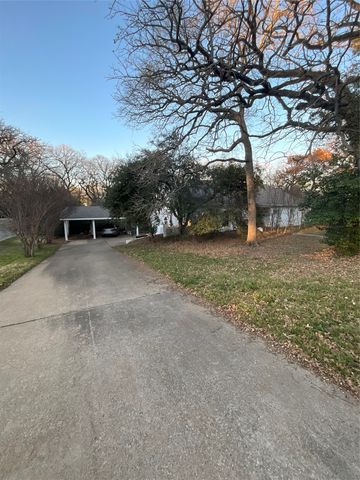 4106 Hollow Oak Drive, Euless, TX 76040