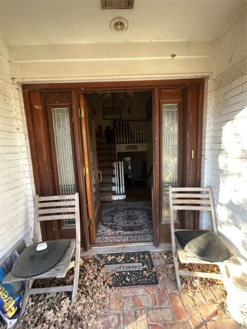 4106 Hollow Oak Drive, Euless, TX 76040