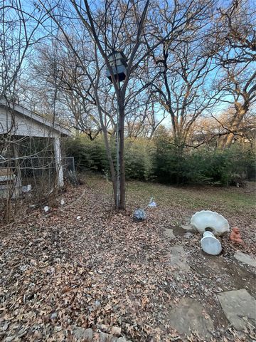 4106 Hollow Oak Drive, Euless, TX 76040