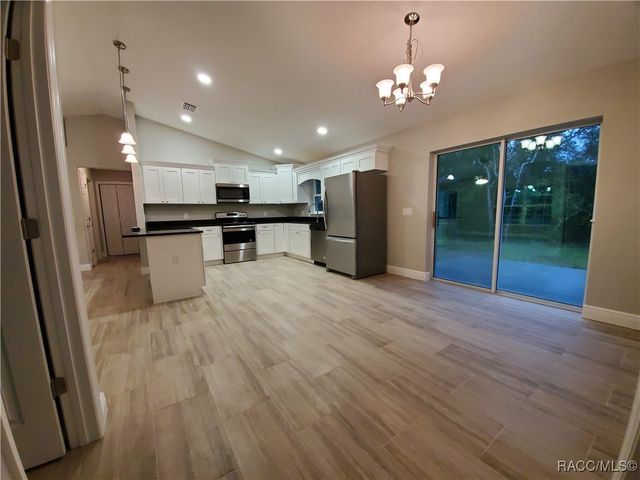 8687 N Paradisea Drive, Citrus Springs, FL 34433