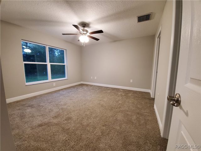 8687 N Paradisea Drive, Citrus Springs, FL 34433