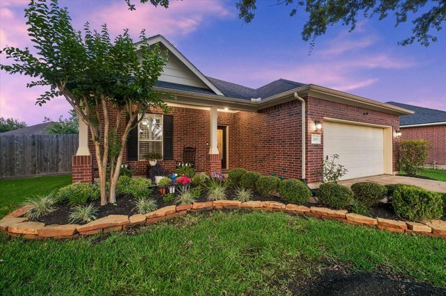 2003 Lavender Hill Court, Pearland, TX 77581