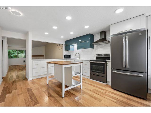 14946 Sw 109TH Ave, Portland, OR 97224