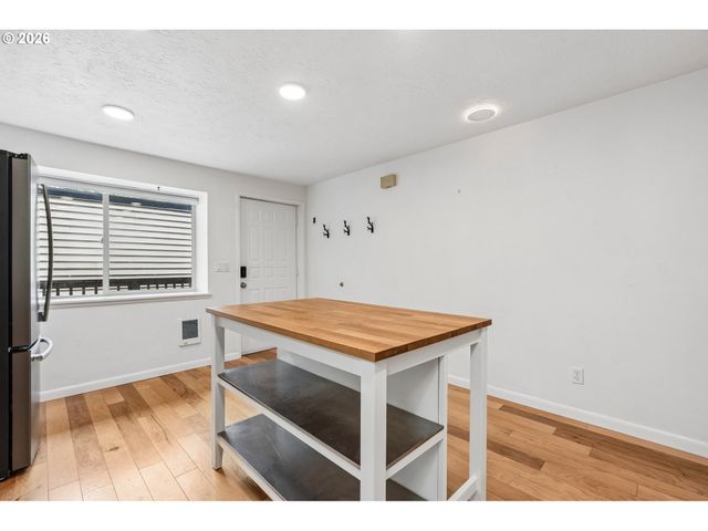 14946 Sw 109TH Ave, Portland, OR 97224