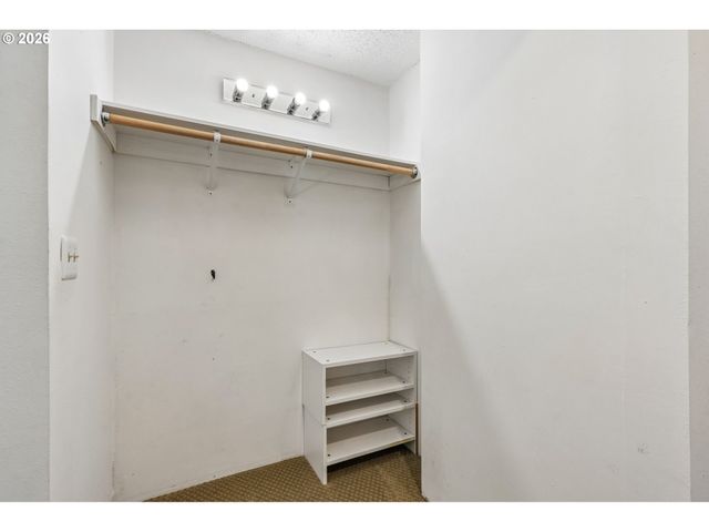 14946 Sw 109TH Ave, Portland, OR 97224