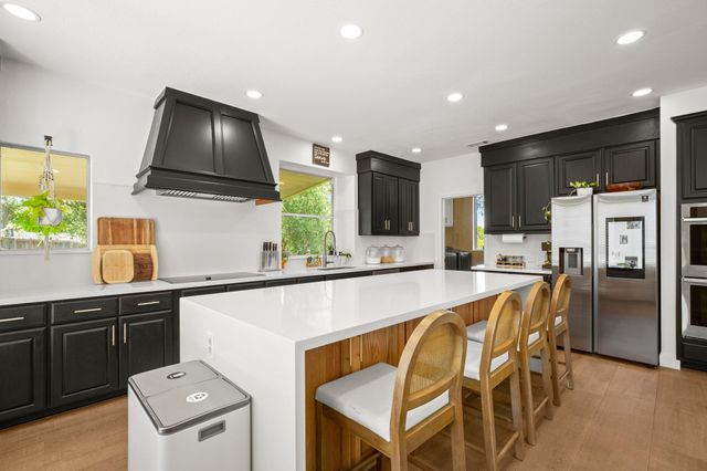 314 Ridge View DR, Georgetown, TX 78628