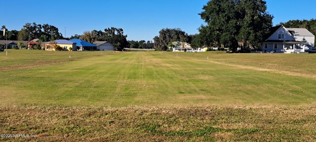 115 EAGLES NEST Lane, Crescent City, FL 32112