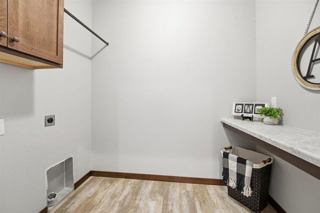 8388 ST NORBERT DRIVE, Neenah, WI 54956