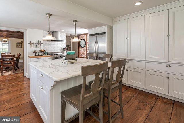 312 N MAIN ST, Pennington, NJ 08534