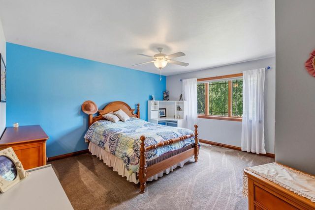 4720 Stonefield ROAD, Sheboygan, WI 53083