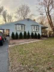 226 Tree Road, Centereach, NY 11720