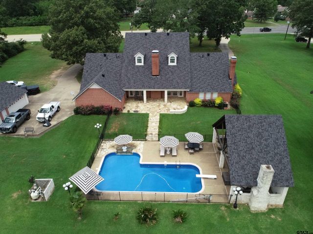 1415 W SABINE, Carthage, TX 75633