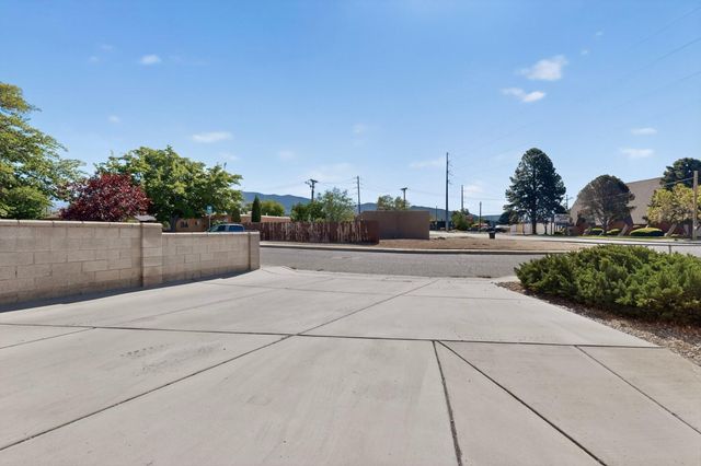 10017 Constitution Avenue NE, Albuquerque, NM 87112