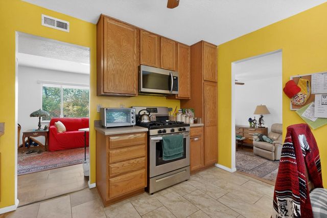 10017 Constitution Avenue NE, Albuquerque, NM 87112