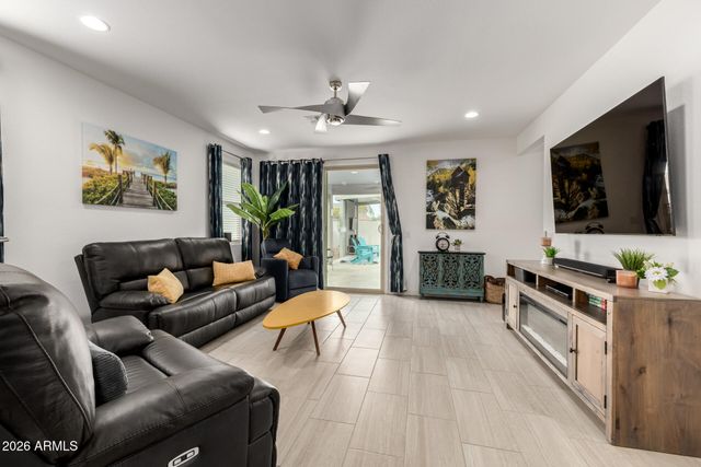 4320 E CLYDESDALE Street, San Tan Valley, AZ 85140