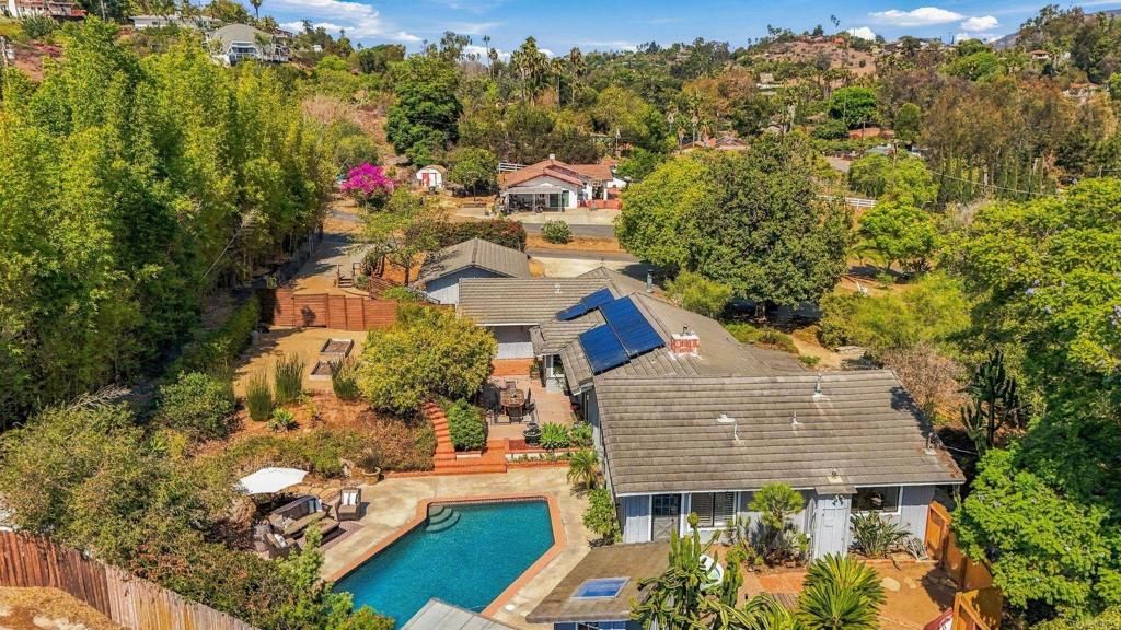 919 Valley Dr, Vista, CA 92084 — photo 3