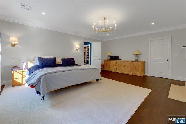 292 MAPLE Street, Englewood, NJ 07631