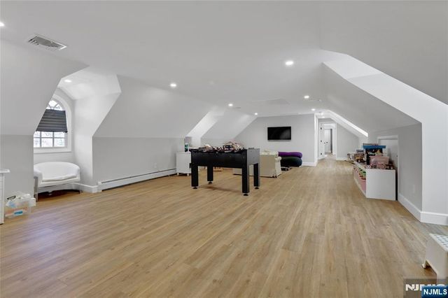 292 MAPLE Street, Englewood, NJ 07631
